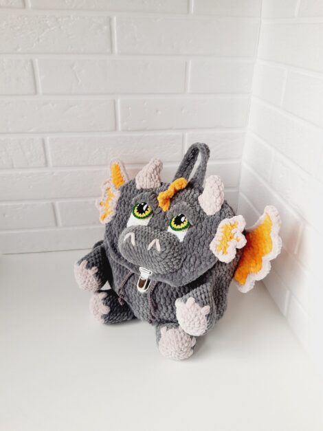 Baby dragon backpack (7)