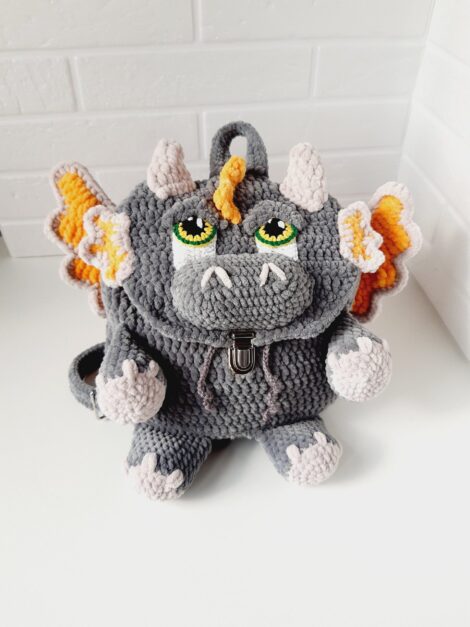 Baby dragon backpack 8 scaled
