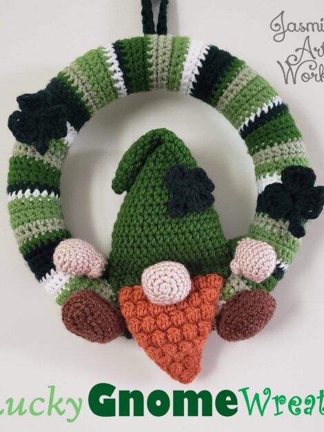 LuckyGnome Wreath (2)