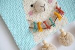 Wall hanging lama 3